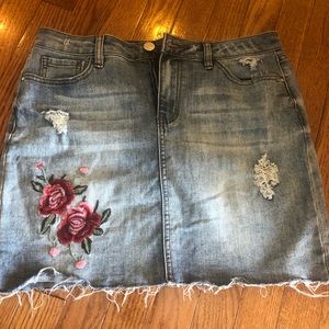 Ripped denim skirt